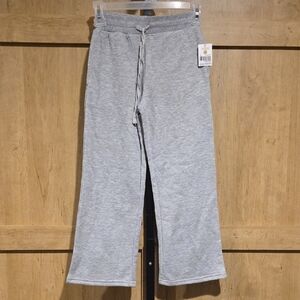 (J58) Unisex Gray Kids Sweatpants Sz 7/8